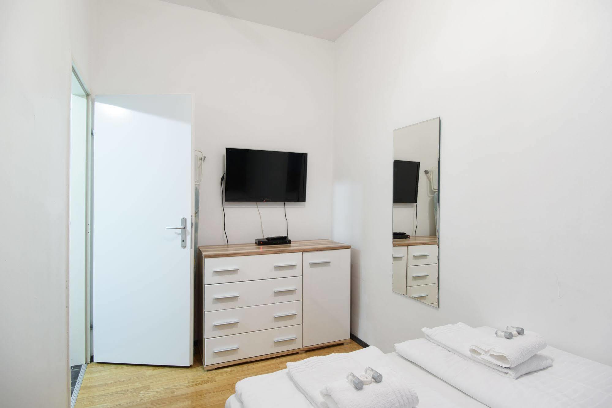 Royal Resort Apartments Belvedere Wina Bagian luar foto